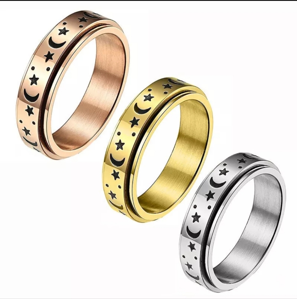 🆕️ NWT Moon and Stars Spinner Ring
